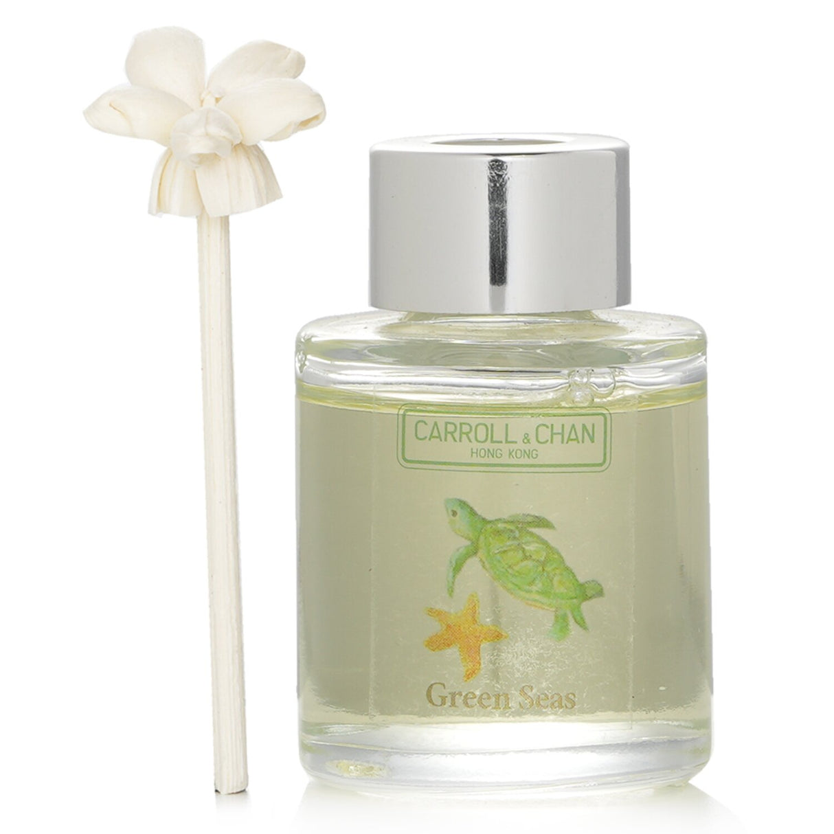 Mini diffuser with sea salt, sage, and white cedar scents, featuring natural reeds and sola wood flowers in an eco-friendly box.