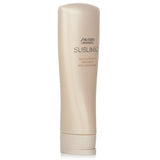 Shiseido - Sublimic Aqua Intensive Treatment in 250g, revitalizes weak, damaged hair with deep moisture and strength.