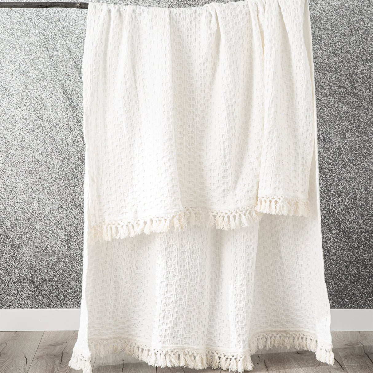 Renee Taylor Alysian Throw 130x200cms White