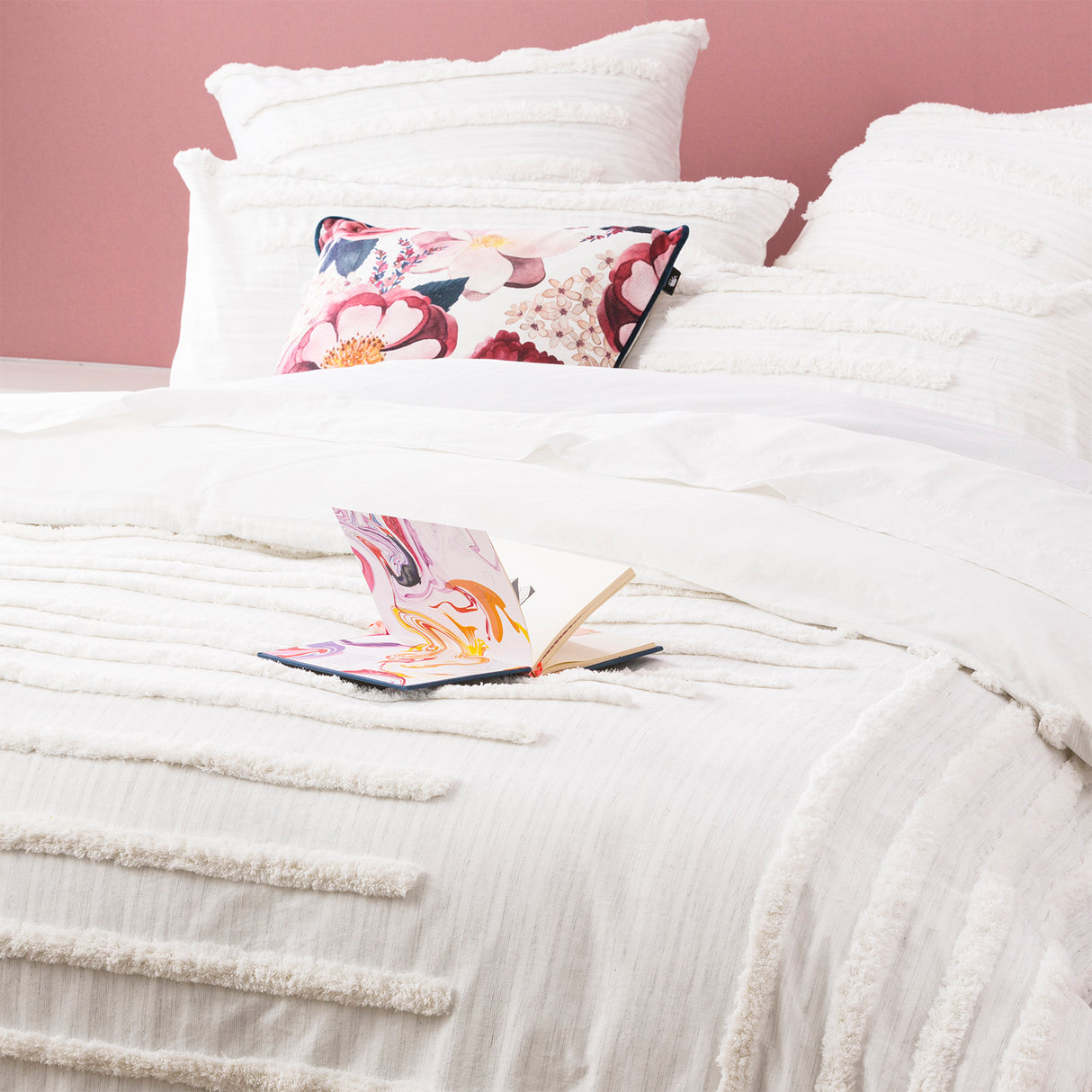Classic Cotton Vintage washed Tufted Quilt / Duvet Cover set King White