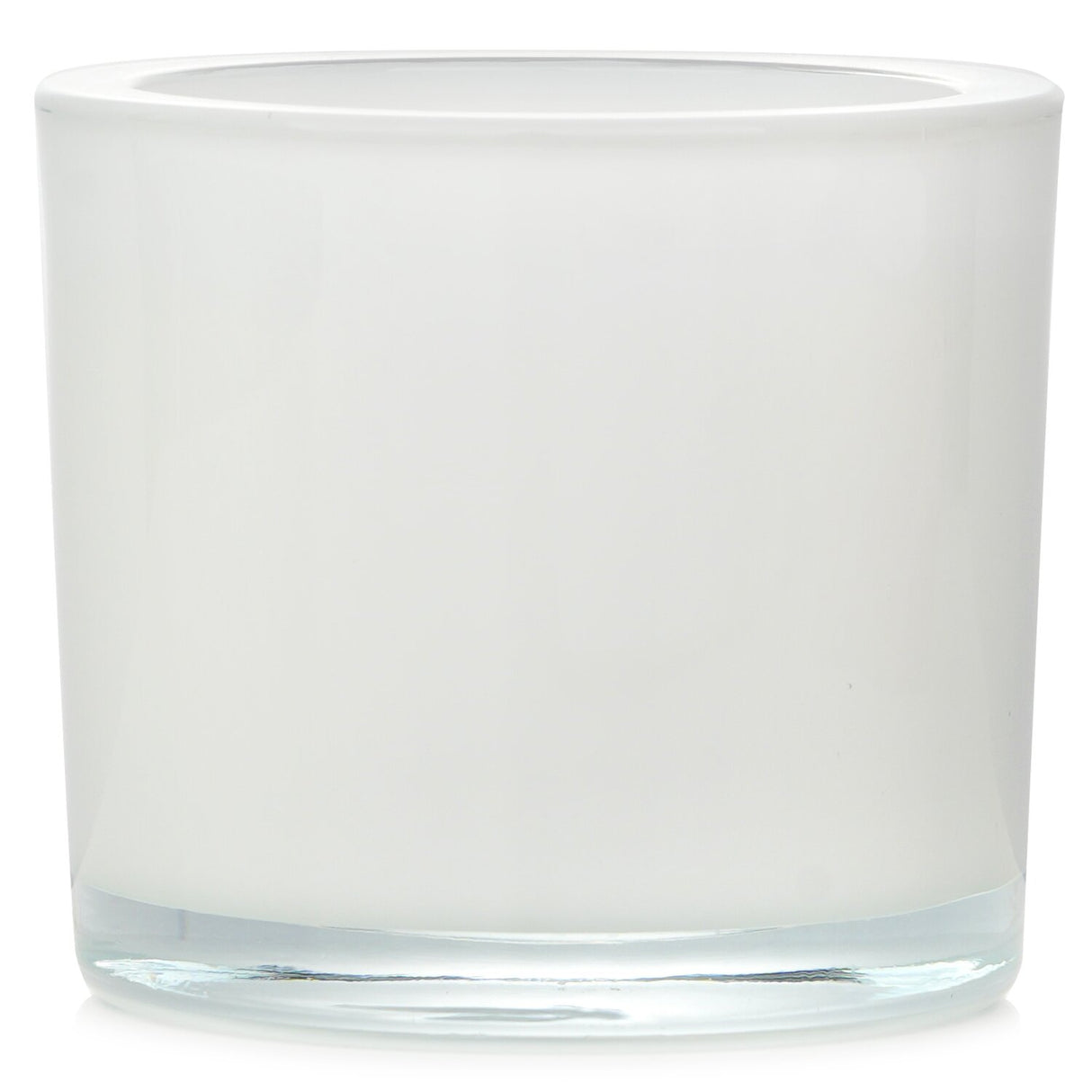 Elegant Acca Kappa scented candle in Amber & Sandalwood, 180g, perfect for creating a tranquil ambiance with rich aromas.