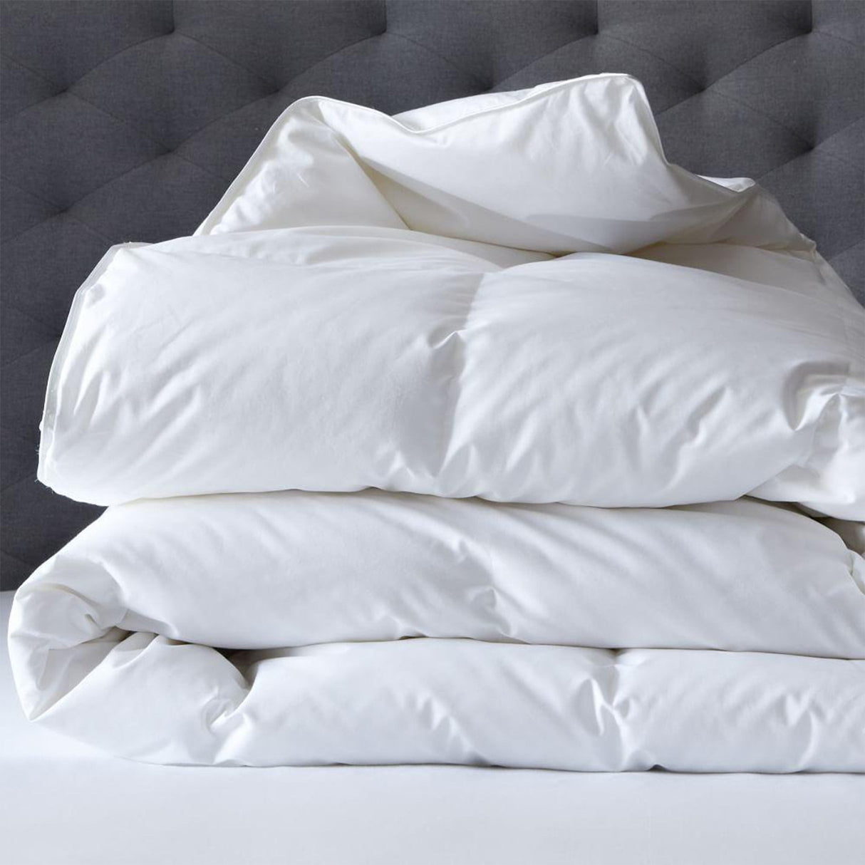 600 GSM Deluxe High Loft Quilt / Duvet With Cotton Cover Premium Filling Queen