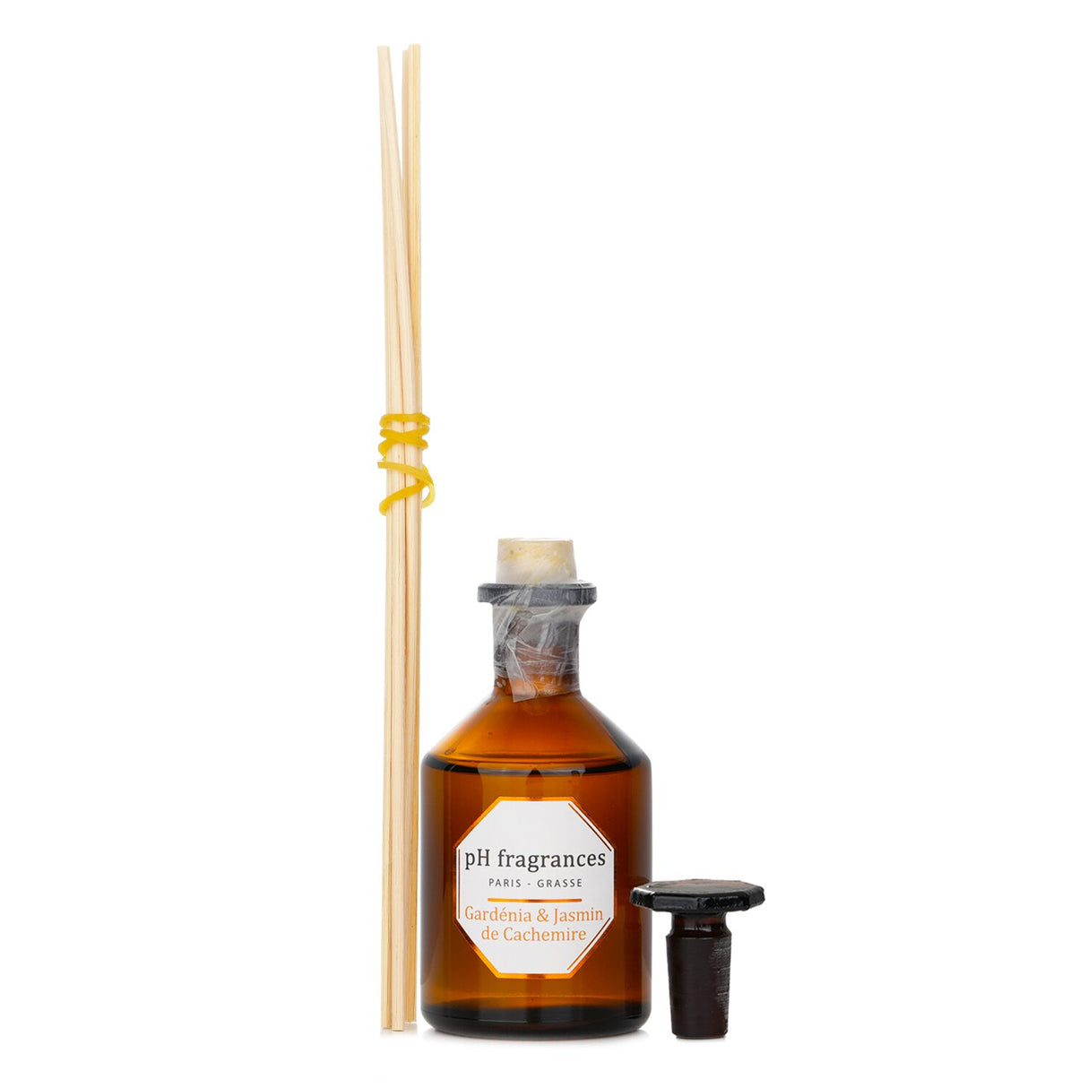 Home perfume diffuser in Gardenia & Jasmin de Cachemire fragrance, 100ml, for a calming and elegant ambiance.
