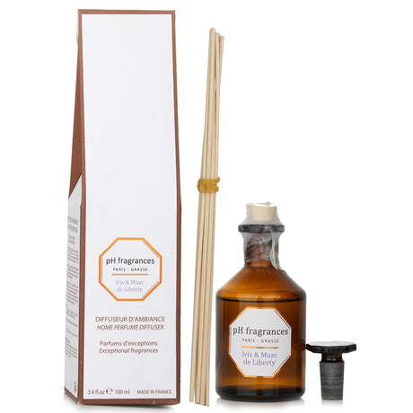 Elegant home diffuser featuring Iris & Musc fragrance, 100ml, for a serene, sophisticated atmosphere in any room.