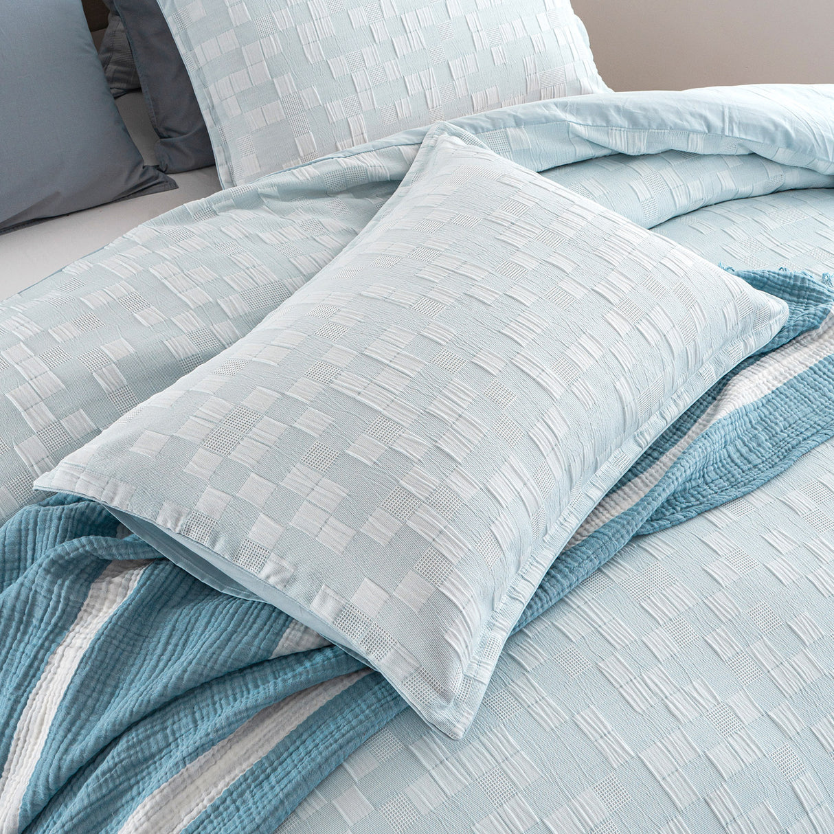 Renee Taylor Jervis Checks Jacquard Quilt Cover Set King French Blue