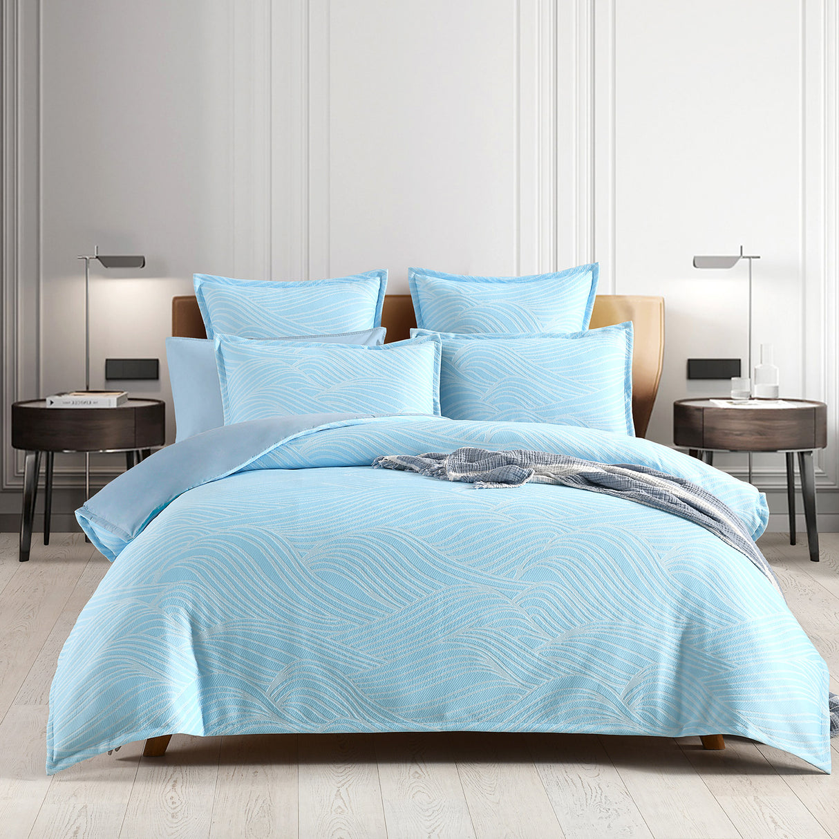 Renee Taylor Oscillate Jacquard Quilt cover set King Sky