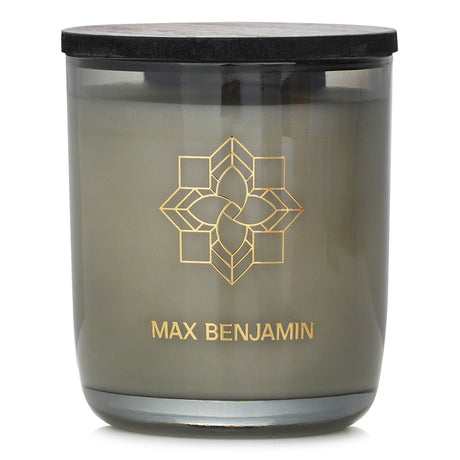 Max Benjamin White Pomegranate Candle: 210g natural wax with notes of pomegranate, rosebud, lily, and vanilla for a serene ambiance.