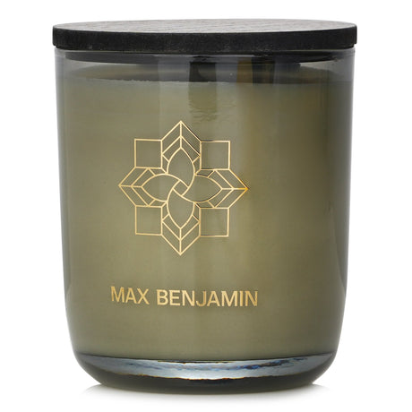 Natural wax candle in Grapefruit Shores scent, featuring uplifting citrus notes and a clean, long-lasting burn.