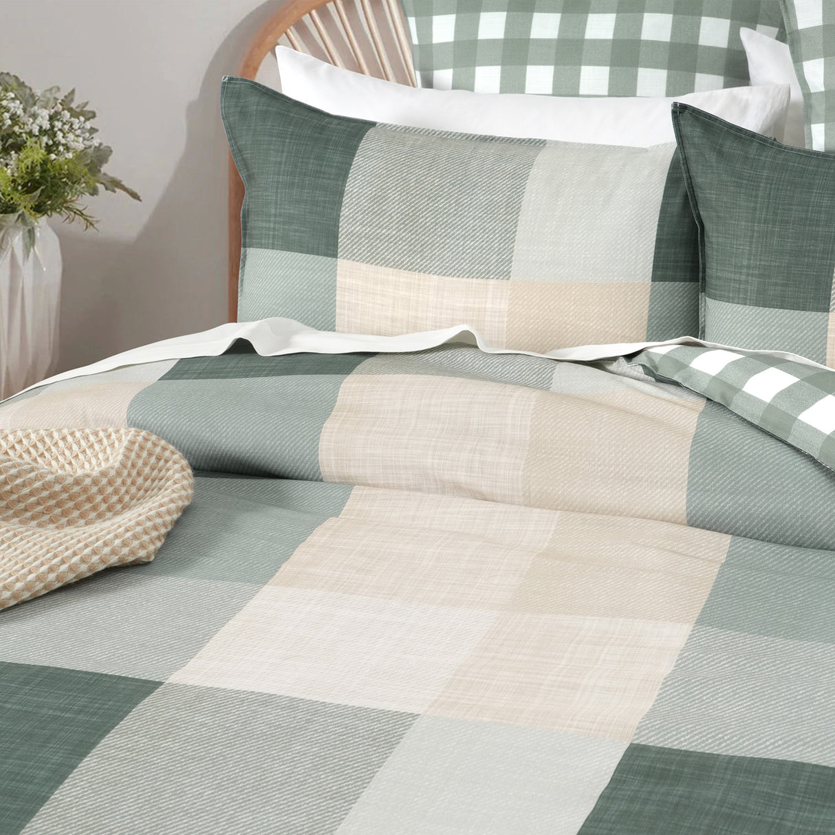 Renee Taylor 300 TC Cotton Reversible Quilt Cover Set Double Cooper Checks