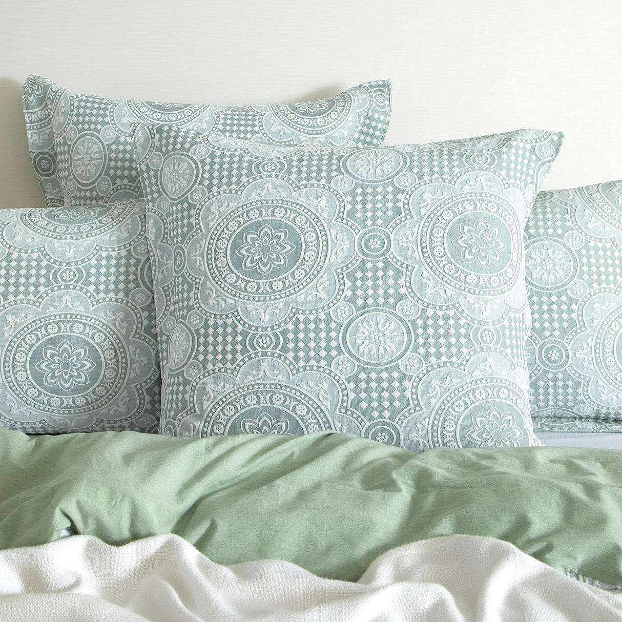 Renee Taylor Rizz Jacquard Quilt / Duvet Cover Set Queen Sage