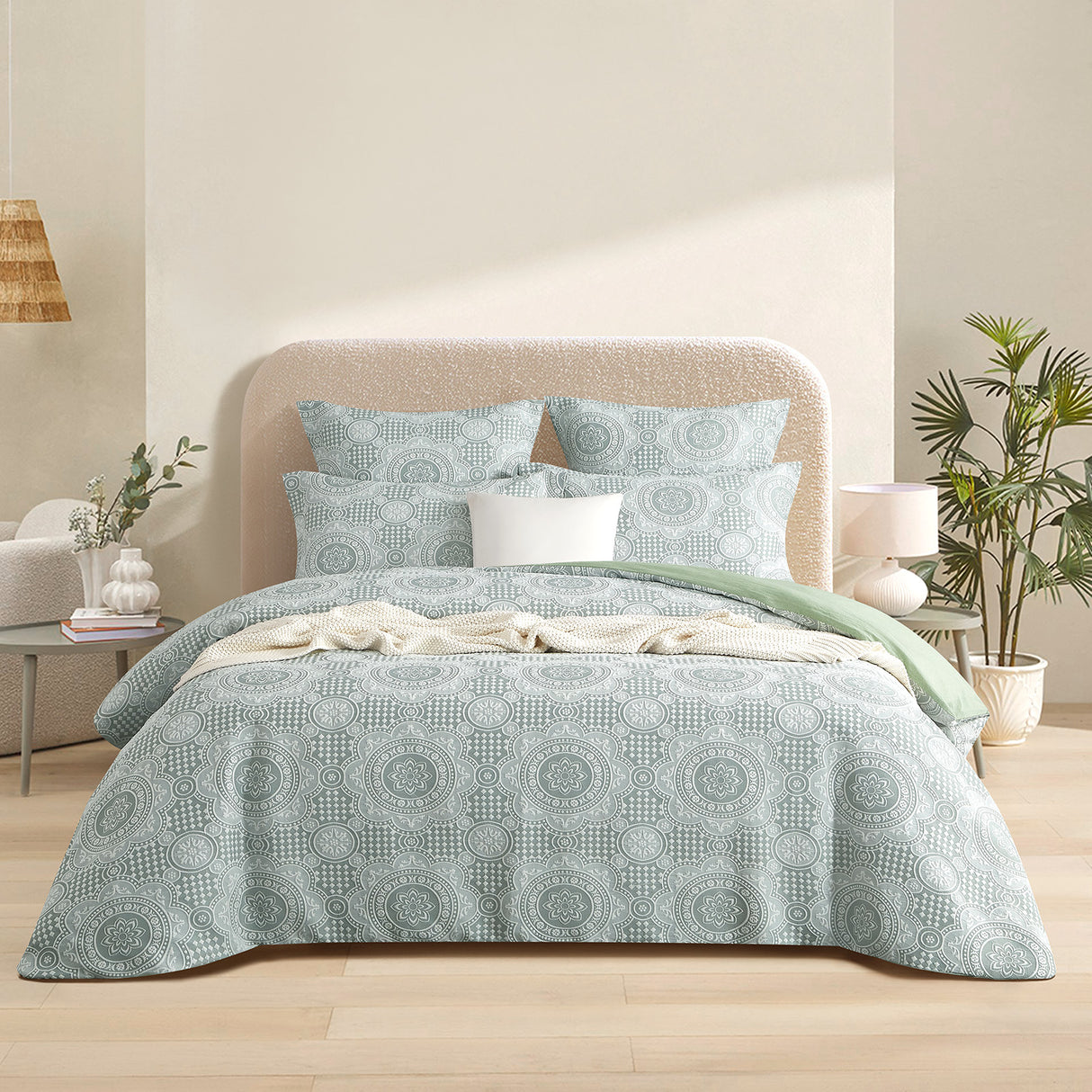 Renee Taylor Rizz Jacquard Quilt / Duvet Cover Set Queen Sage