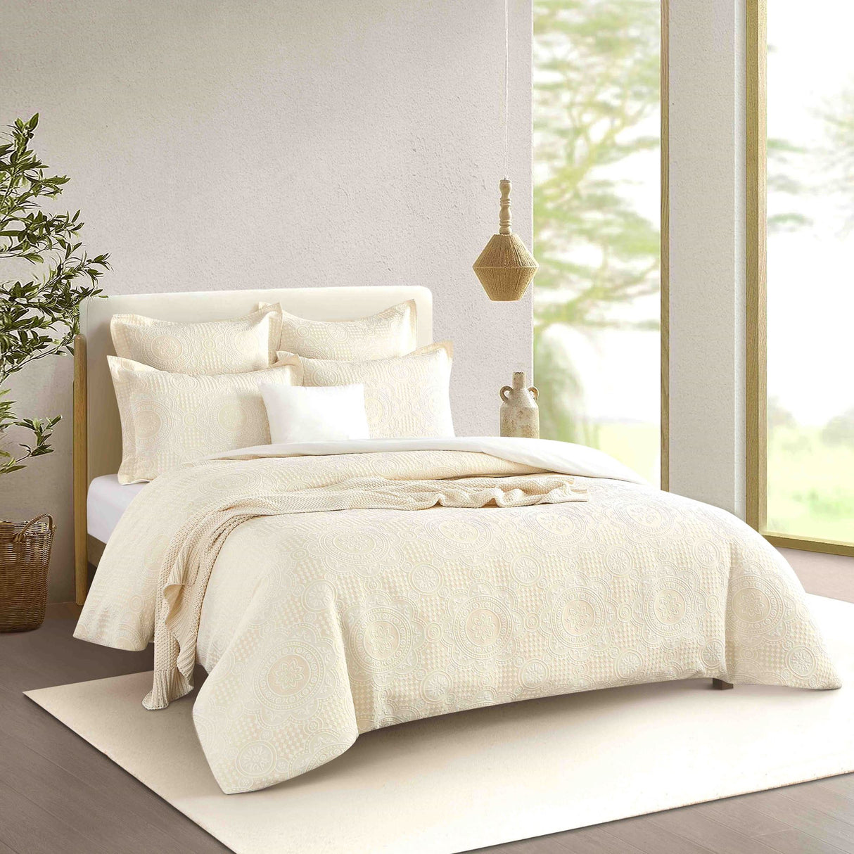 Renee Taylor Dakota Jacquard Quilt / Duvet Cover Set Queen Beige