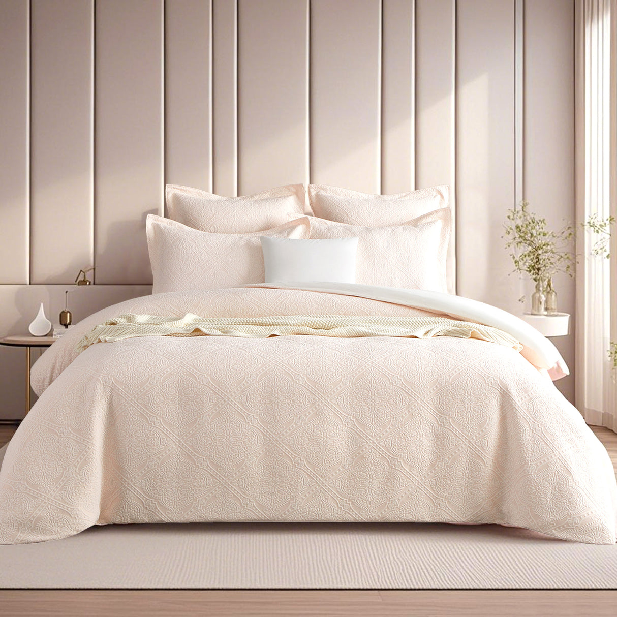 Renee Taylor Bella Jacquard Quilt / Duvet Cover Set Queen Blush