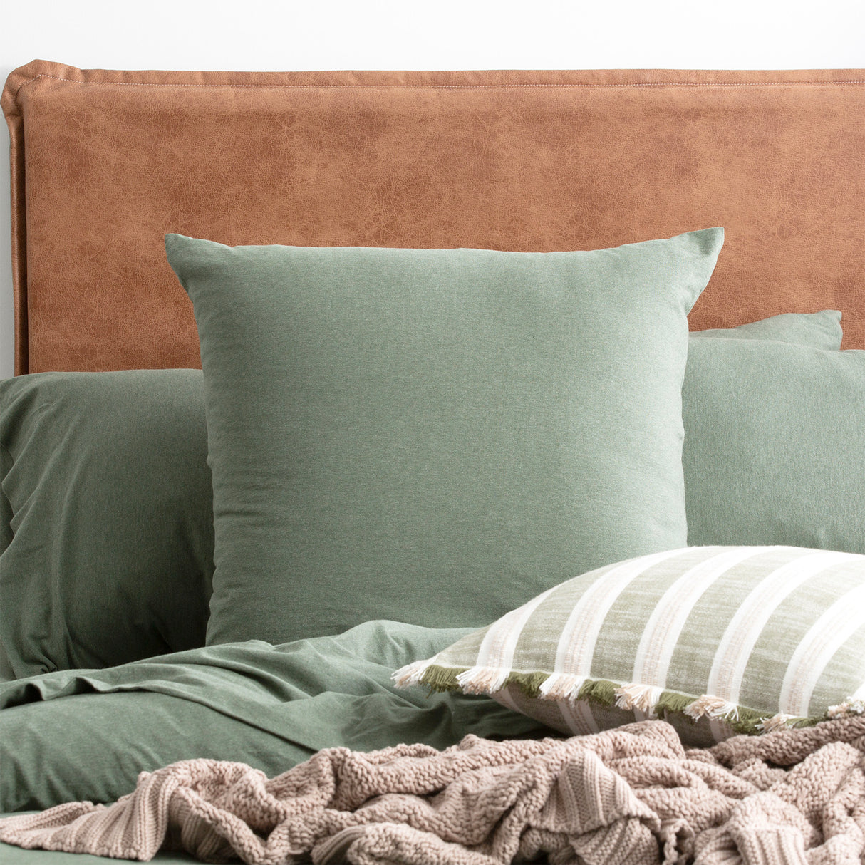 Renee Taylor Comfort Organic Cotton Quilt Cover Set Queen Olive