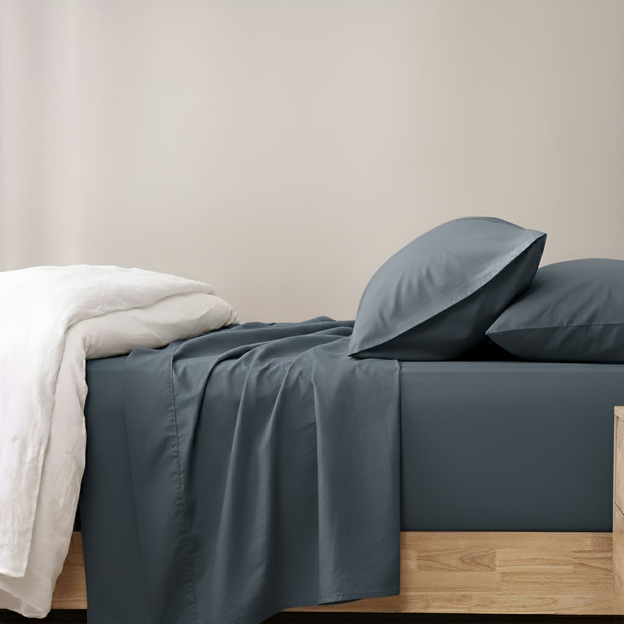Renee Taylor 400 Thread Count Egyptian Cotton Sheet Set Deep Queen Steel Blue