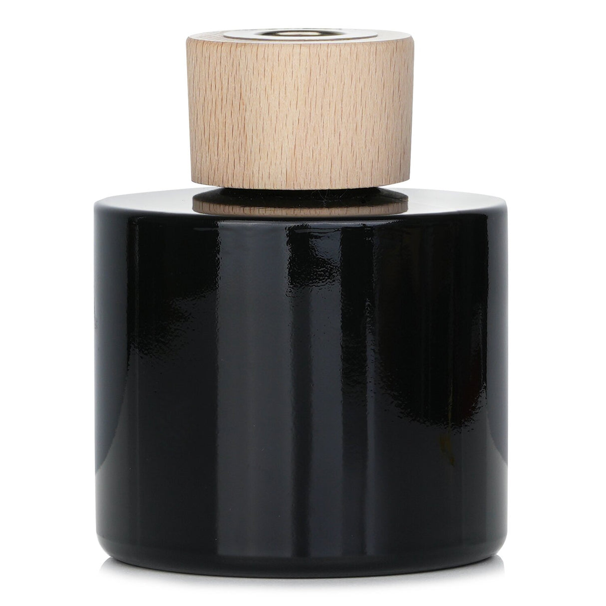 Luxurious Eight & Bob diffuser, 200ml, capturing the serene ocean aroma of Lord Howe Island for a calming home ambiance.