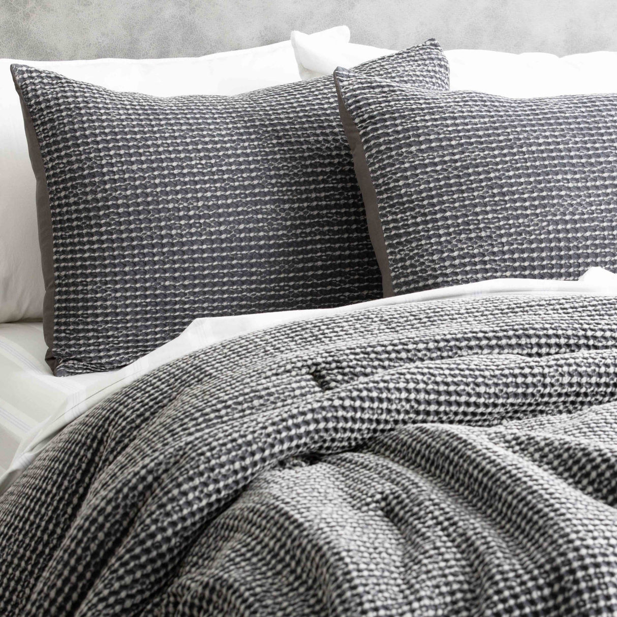 Cloud Linen  Stone Washed Cotton Waffle Comforter Set King/Super King Magnet