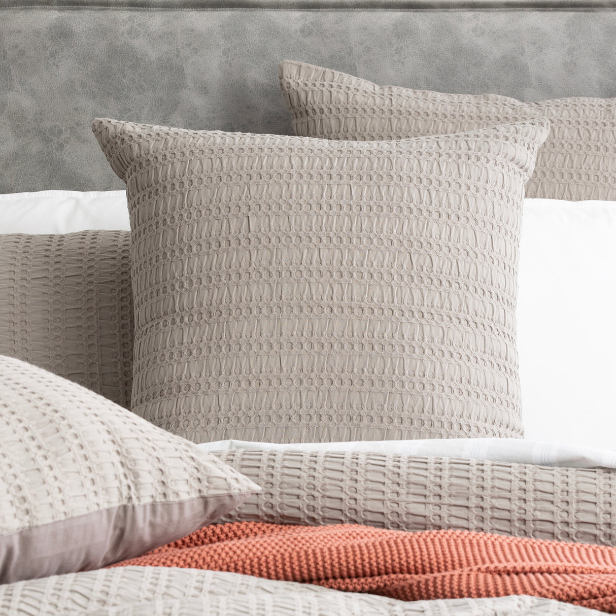 Cloud Linen Celeste Seersucker Cotton Waffle Quilt Cover Set King Charcoal