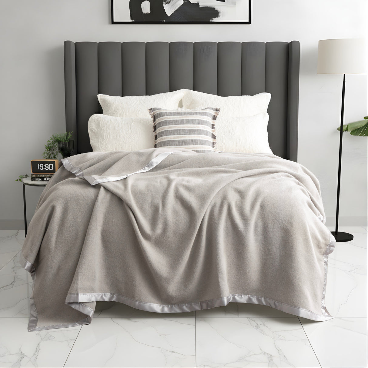 Renee Taylor Australian 400 GSM Merino Wool Blanket Queen/King Sand