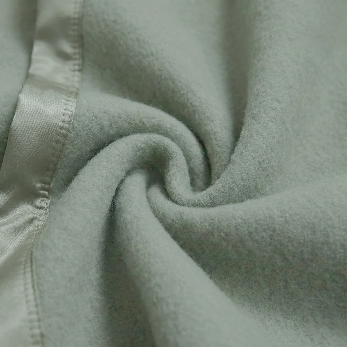 Renee Taylor Australian 400 GSM Merino Wool Blanket Super King Sage