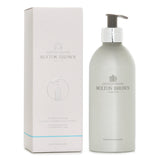 Molton Brown Infinite Bottle Coastal Cypress &amp; Sea Fennel Bath &amp