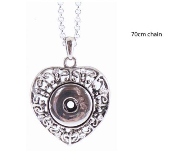 Elegant heart pendant necklace, 70cm length, crafted for durability and shine, perfect for expressing love and enhancing style.