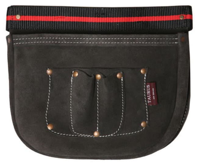 Elegant leather bag with two spacious pockets, combining style and practicality for any occasion.