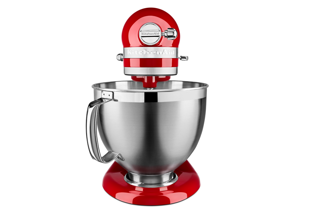 Artisan Tilt Head Stand Mixer KSM195 in Empire Red with 4.7L capacity, 10 speeds, and 5 accessories for versatile baking.