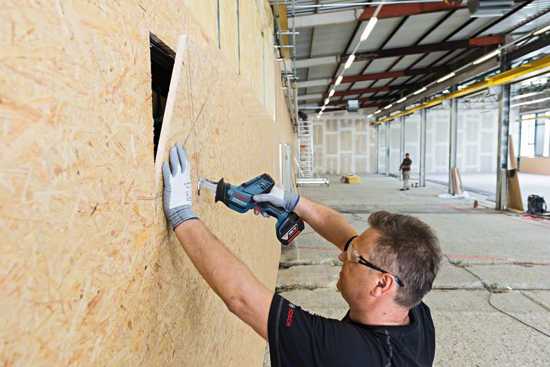 Bosch 18V Reciprocating Saw GSA 18 V-LI C (Each)