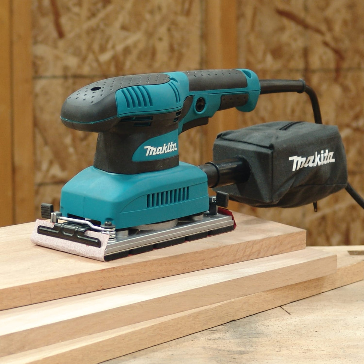 Makita 1/3 Sheet Finishing Sander