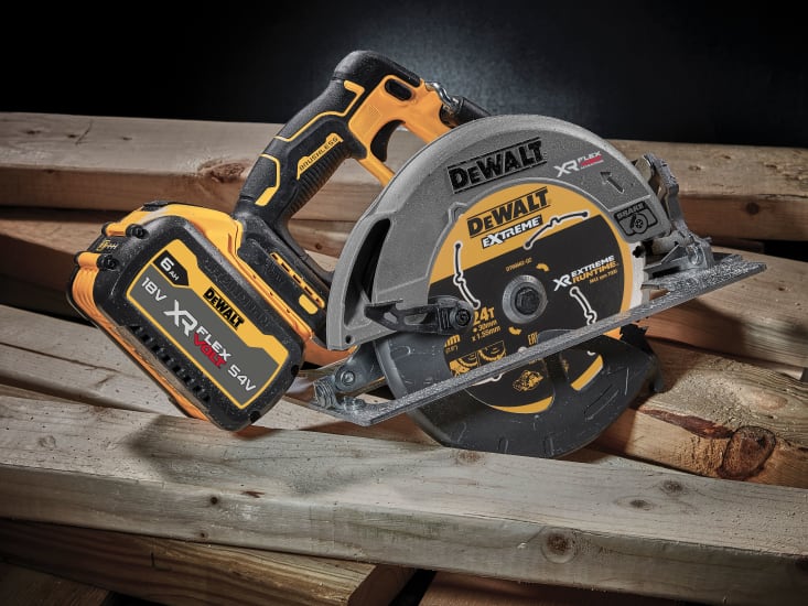 DeWALT 18V XR Flexvolt Cordless Circular Saw-184mm-Kit