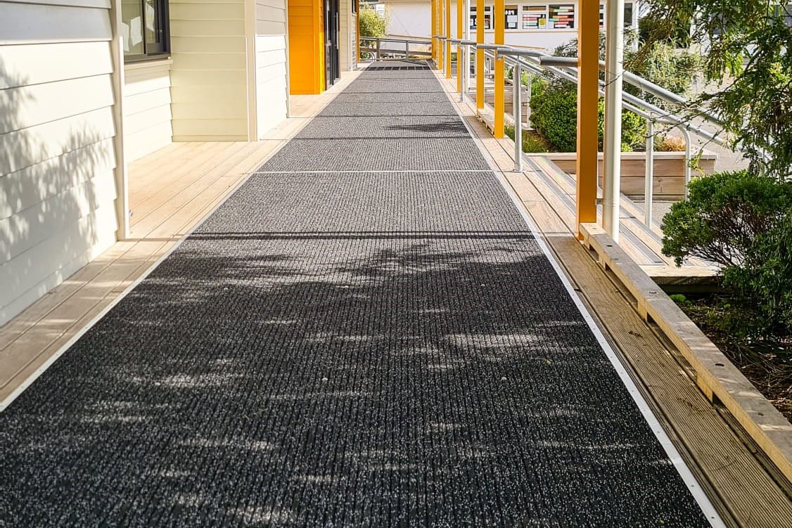 Ako Safety Matting 900mm wide per m