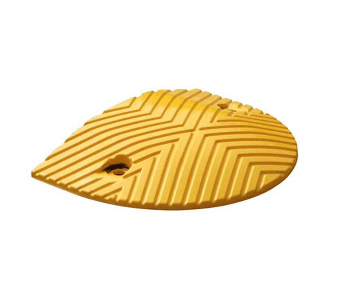 Rubber Speed Hump End, 400L x 250W x 50H Yellow