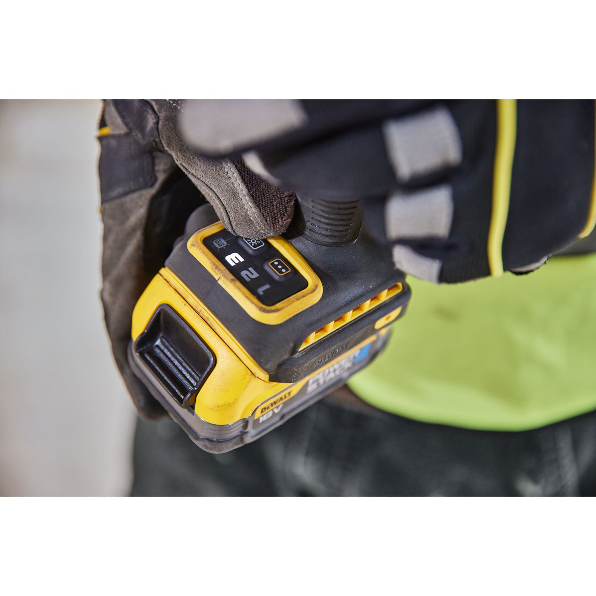 DeWALT 18V XR Premium Cordless Impact Driver 1/4" (Skin Only)