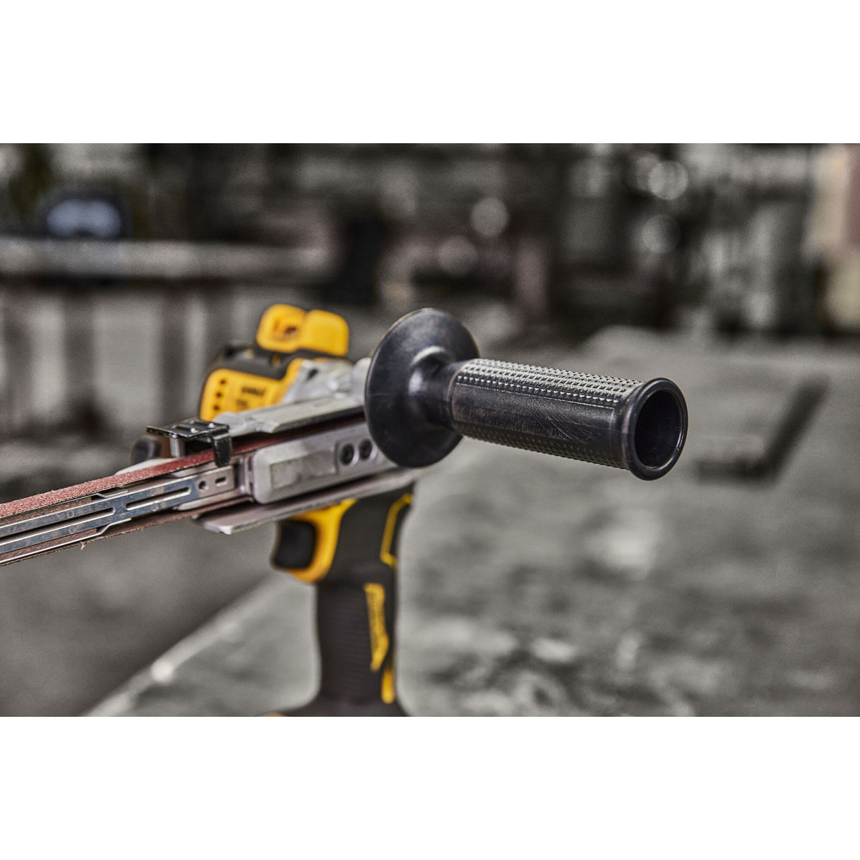 DeWALT 18V XR Brushless Cordless Band File 13mm (Skin Only)