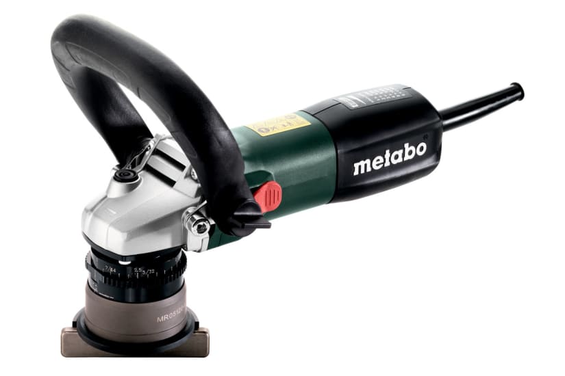 Metabo 900W Compact Bevelling Tool for precise 45° chamfers, with depth adjustment and dust protection for metalworking.