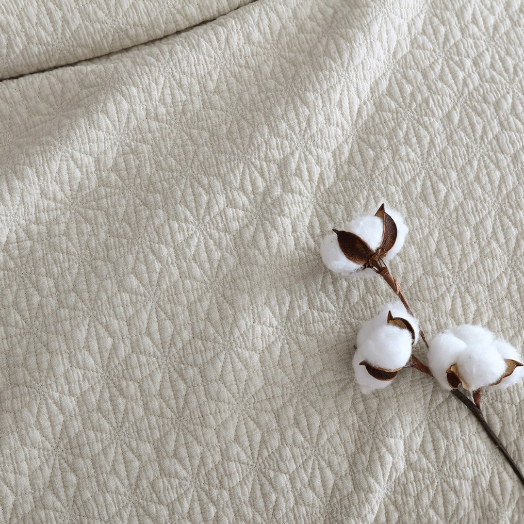 Coverlet - Kayo Linen by Platinum (Queen / King Bed)