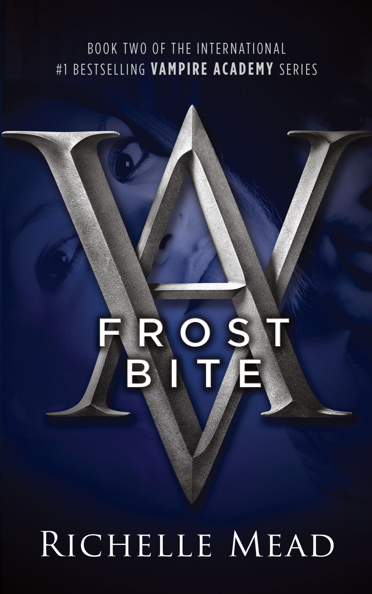 Frostbite: A Vampire Academy Novel Volume 2