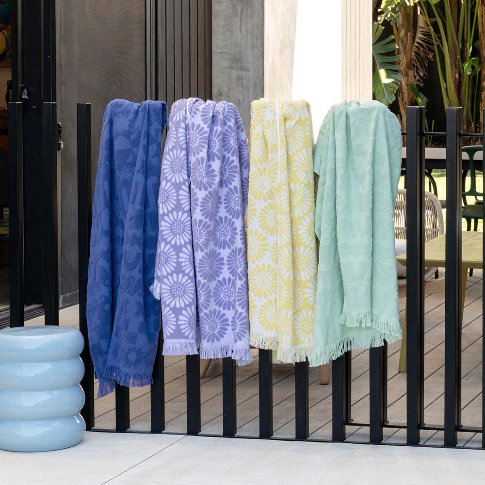 HiLo Cotton Towelling Beach Towel 90 x 170cm Bambury - Daisy Butter