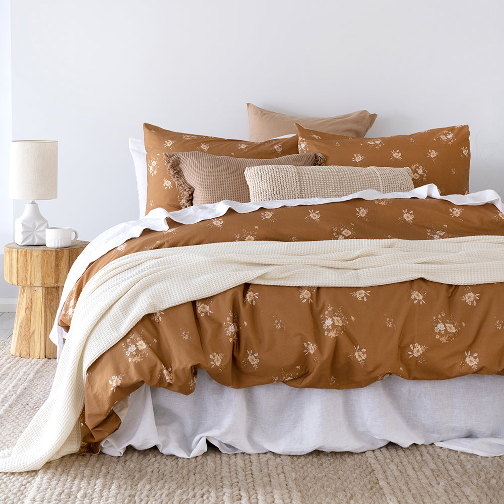 Ellen Quilt / Duvet Cover Set King- Bambury