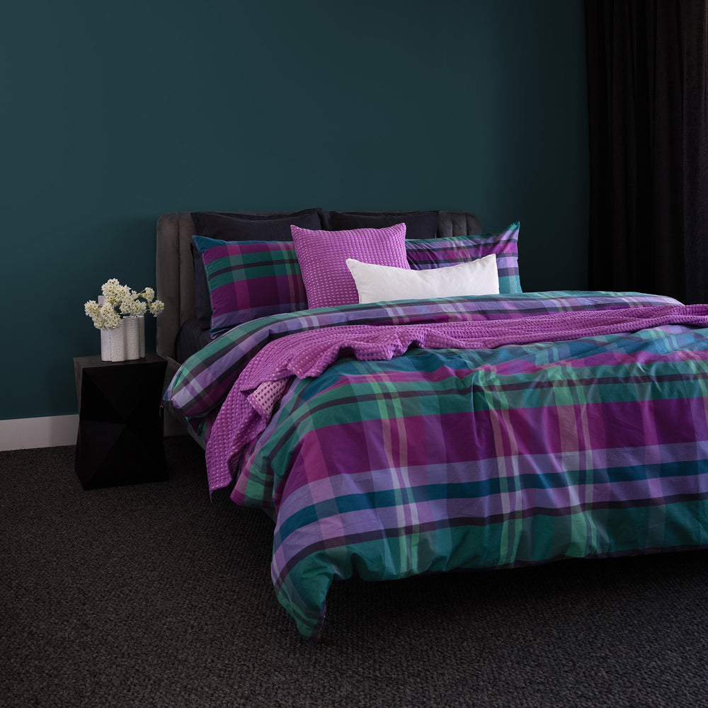 Ezra Quilt / Duvet Cover Set Super King