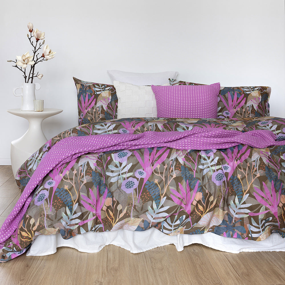 Hana Quilt / Duvet Cover Set Queen