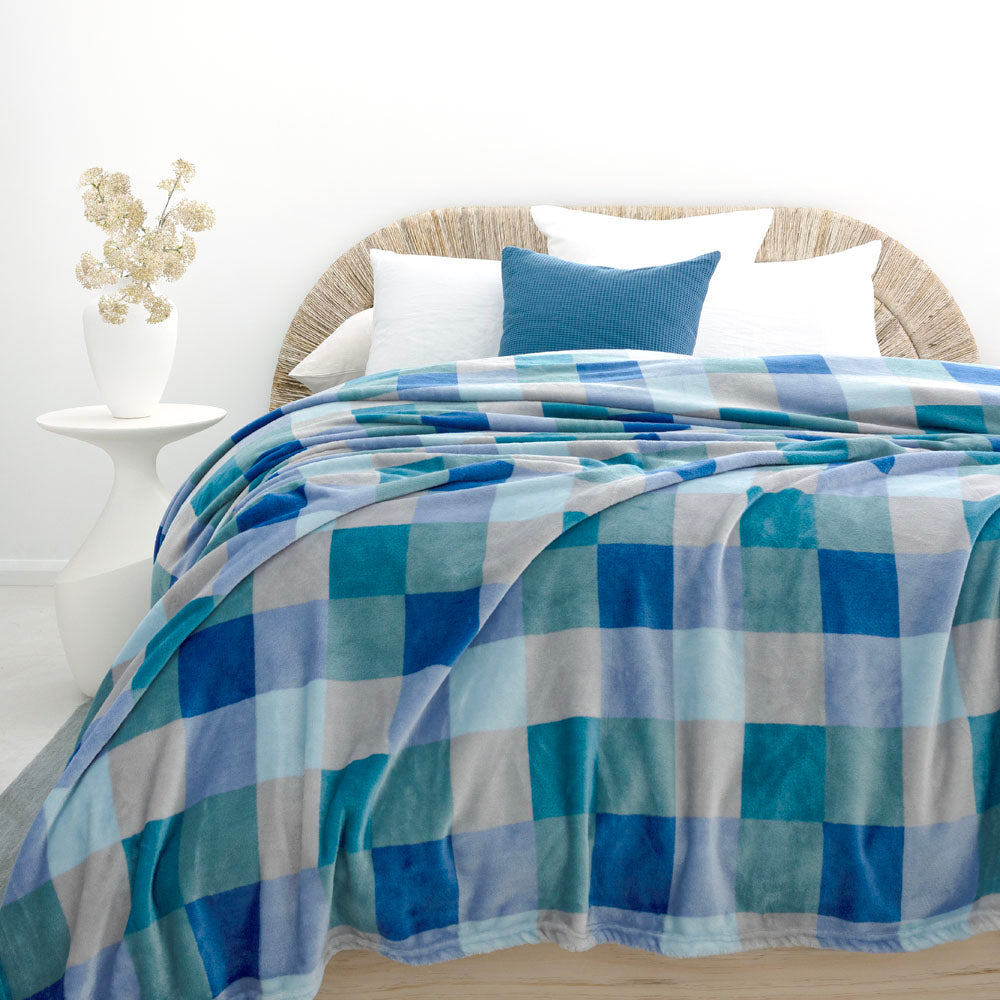 Charlie Ultraplush Blanket Ocean Double/Queen - Bambury