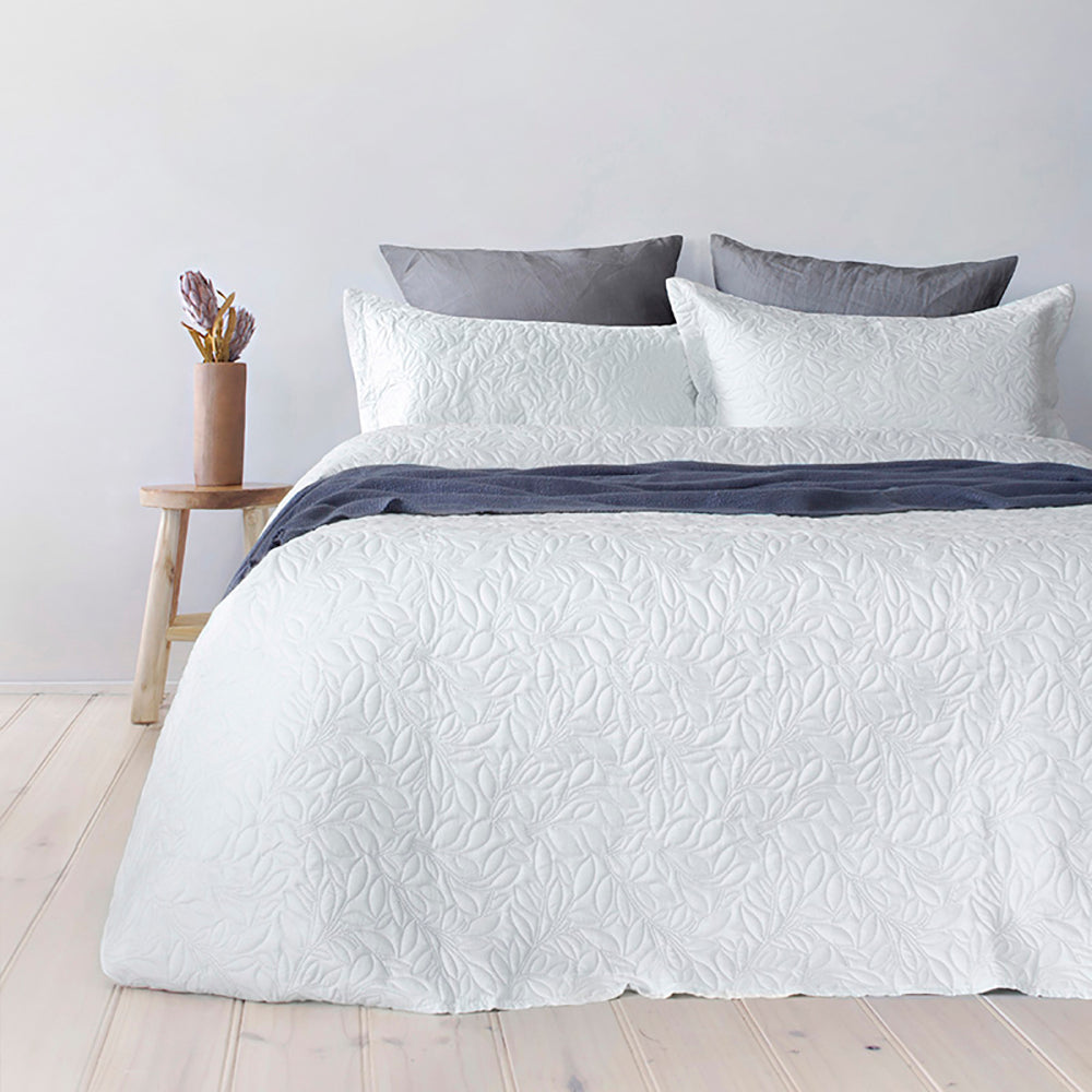 Queen / King Botanica Coverlet Set White- Bambury