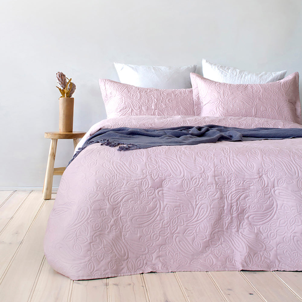 Queen / King Paisley Coverlet Set Dusk- Bambury