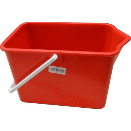 Oblong plastic mop bucket with built-in pourer, ideal for sponge pad mops and efficient cleaning tasks.