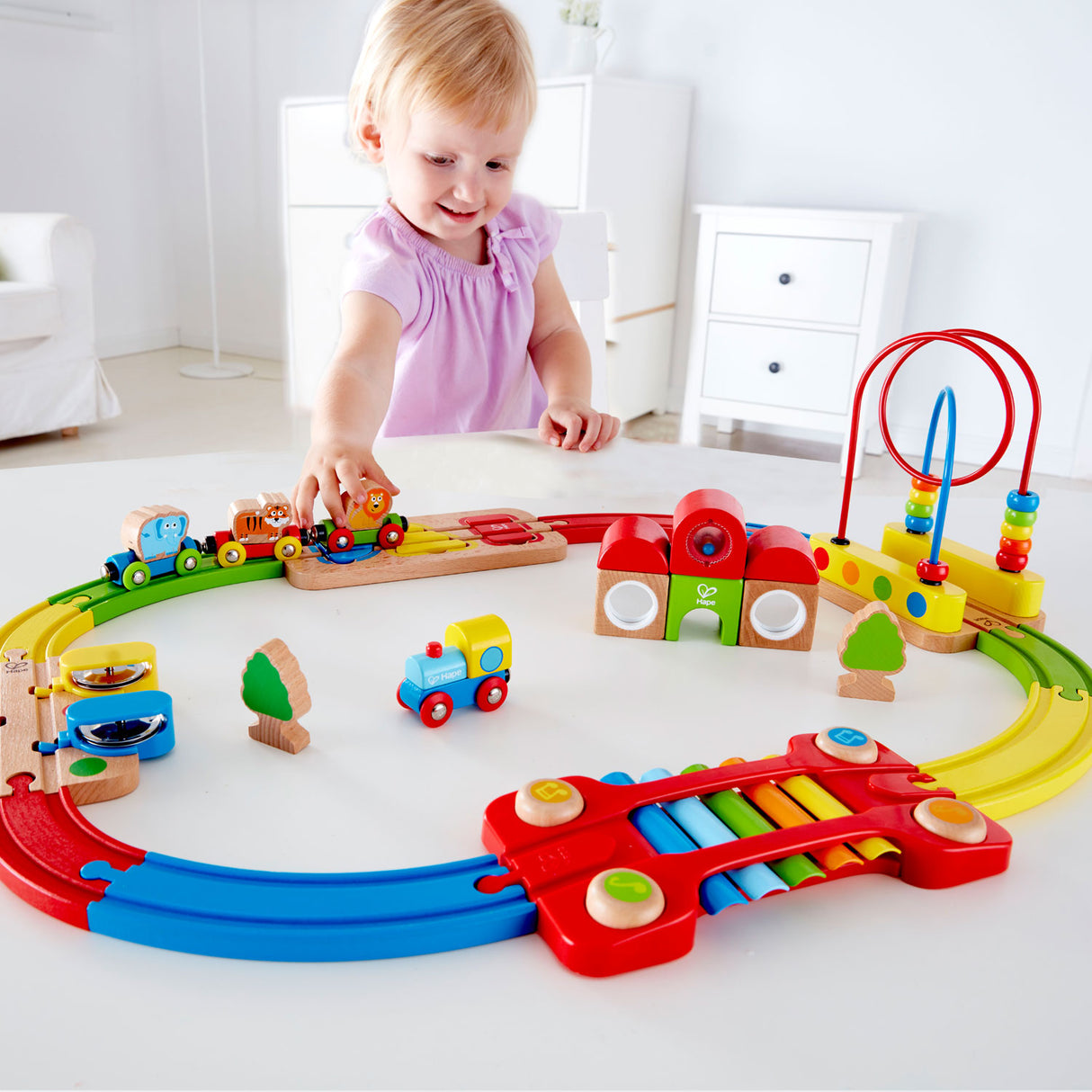 Hape - Rainbow Puzzle Railway