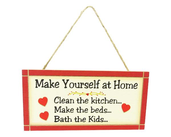 "Rustic 'Make Yourself at Home' wall art sign, 24x12 cm, with rope hanger for cozy home decor."