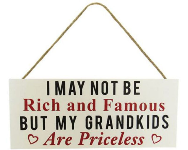 Decorative hanger reading 'Grandkids', measuring 24 x 10 cm, perfect for showcasing items and celebrating family bonds.