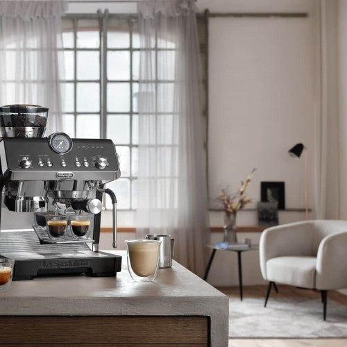 Manual Coffee Machine - De'Longhi La Specialista Opera Black (EC9555BK)